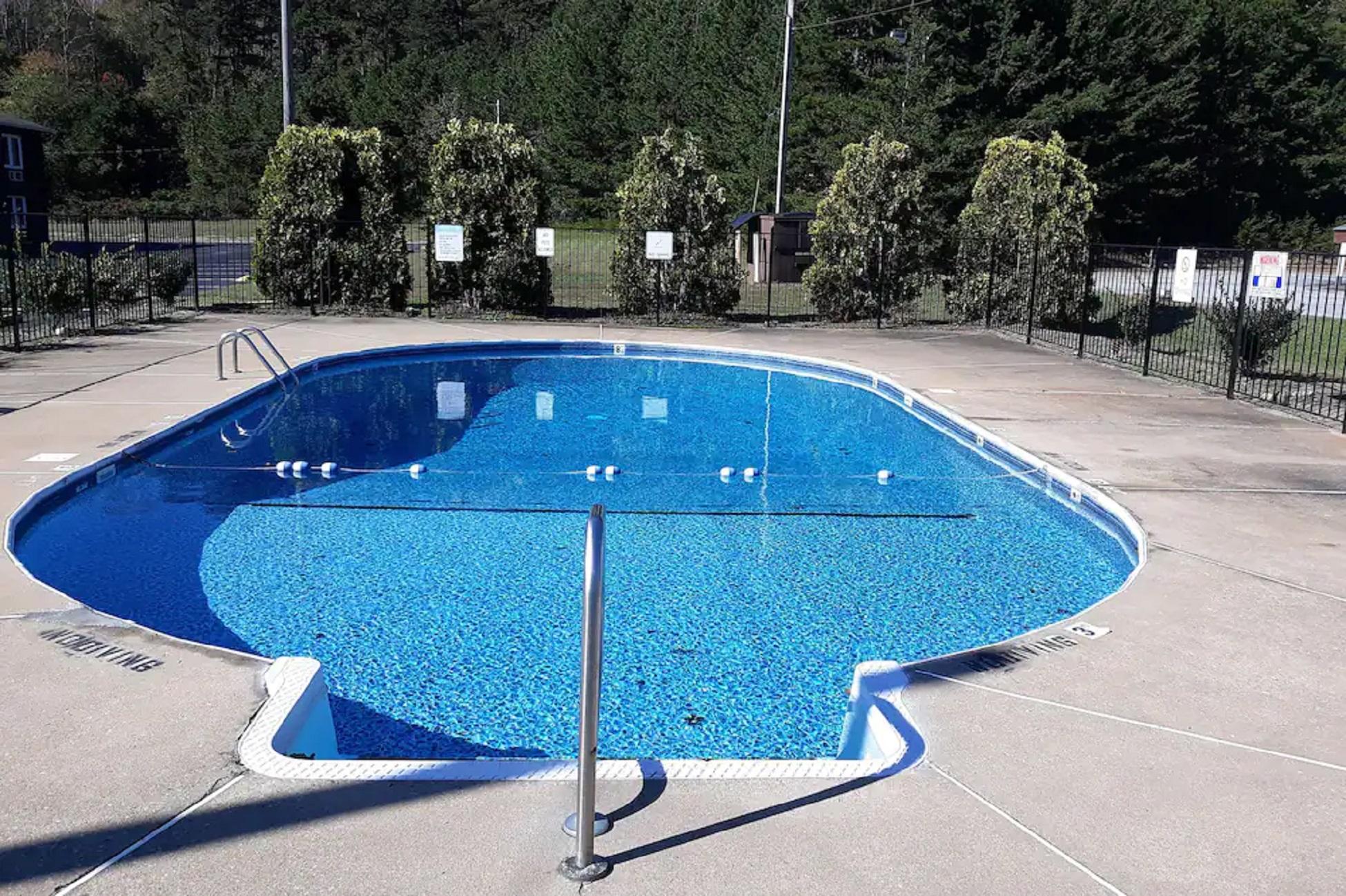Econo Lodge Форест-Сити Экстерьер фото