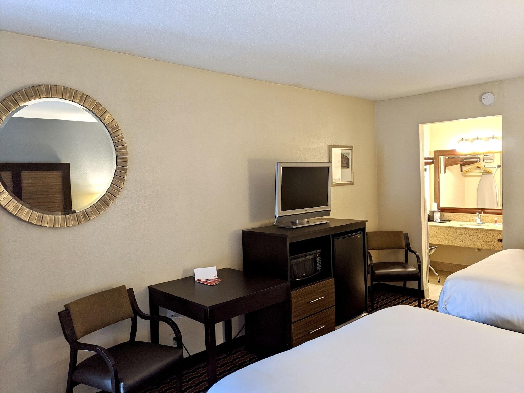 Econo Lodge Форест-Сити Экстерьер фото